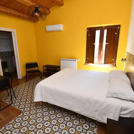 Al Palazzo Pensión 3*